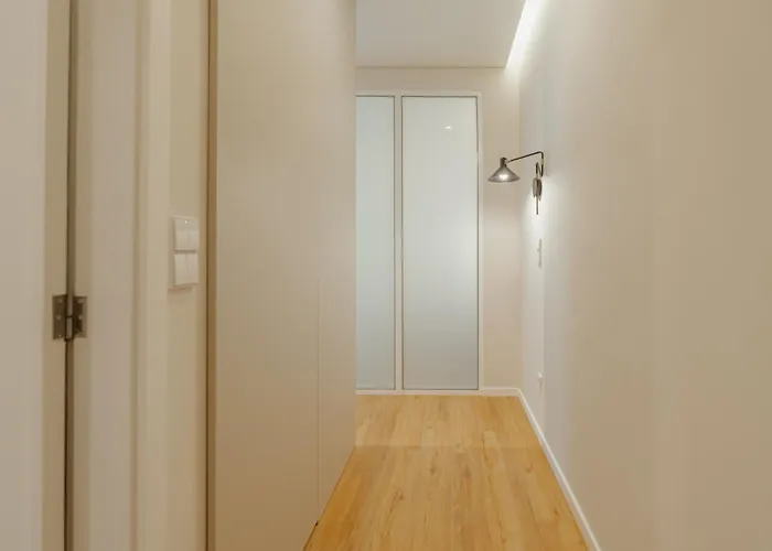 Bright Window By Vacationy Porto