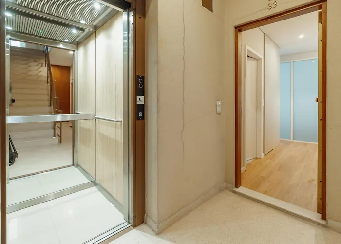 Bright Window By Vacationy * Porto